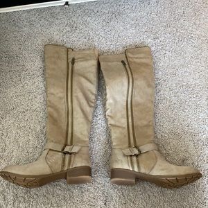 Shoe dazzle winter knee high boots